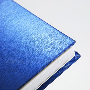 筆記本-尺寸25K藍色柔紋紙精裝硬殼-封面燙銀一處打凹-客製化印刷logo_3