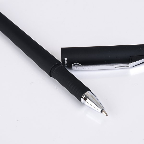霧面塑膠筆管-單色中性筆-4