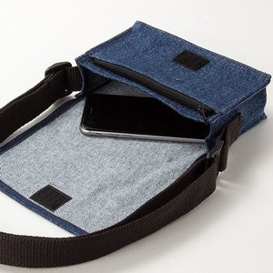 牛仔布書包-小型斜揹書包/拉鍊夾層+染深藍色-單面單色印刷