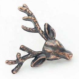 立體仿古銅鋅合金屬徽章-蝴蝶帽胸章-麋鹿造型